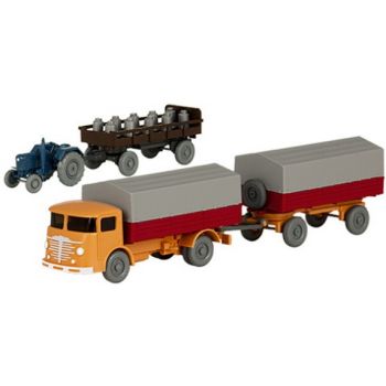 Set Wiking Verkehrsmodelle 83: 1 Lanz D 2016 Traktor mit Anhänger beladen, 1 Büssing 4500 Pritschen-/Planenhängerzug