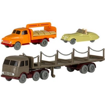 Set Wiking Verkehrsmodelle 86: 1 Jaguar XR 120 R Cabrio mit Figuren, 1 Mercedes-Benz LPS 333 Rungensattelzug, 1 Opel Blitz Gertränke-LKW