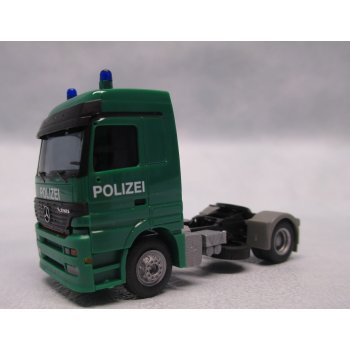 Mercedes-Benz Actros Solozugmaschine der POLIZEI mit 2 Blaulichtern und Sonnenblende