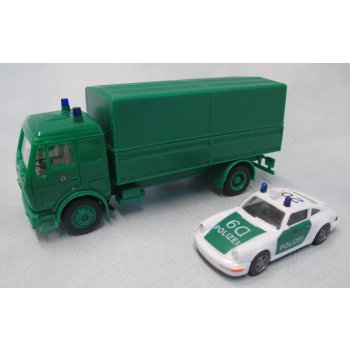 Sonderpackung GdP mit 2 POLIZEIFAHRZEUGEN: