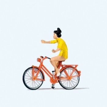 Radfahrerin - Freihändig