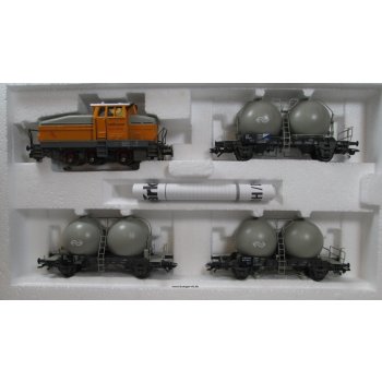 Niederländischer Zement-Zug, 1) Diesellok DH 360 der Firma Roilbouw Leerdam, Delta, grau/orange, 3 verschiedene Silowagen mit Kugelbehältern Ucs der