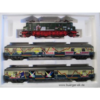 PopTrain, Zugpackung, E-Lok BR E04 mit 1 Aktionswagen und 1 Showbühnewagen