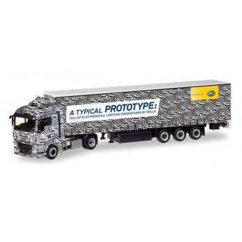 MAN TGX XLX Gardinenplanen-Sattelzug, Hella Erlkönig Truck - A TYPICAL PROTOTYPE