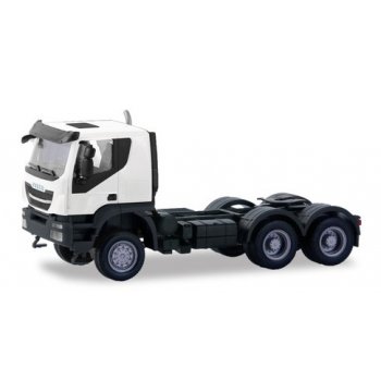 Iveco Trakker 6x6 Zugmaschine, weiß