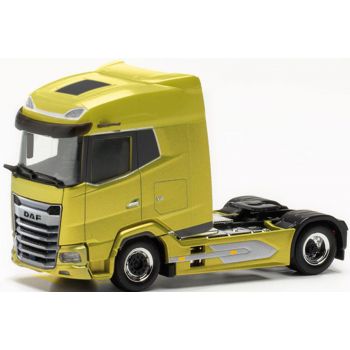 DAF XG Zugmaschine, tuscan yellow metallic