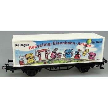 1.FC märklin Kindertag Spiel und Spaß wechselseitig mit Reyling-Eisenbahn-Anlage - Der längste ? der Welt, mit Märklin-Signet, glatte Seitenwände