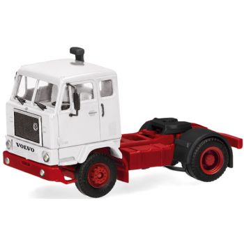 Volvo F88 Zugmaschine 2achs, weiß