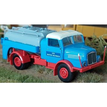 IFA S 4000-1 Tankwagen, LPG Roter Oktober