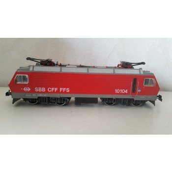 E-Lok BR Re 4/4 der SBB, rot, Betr.Nr. 10104,
