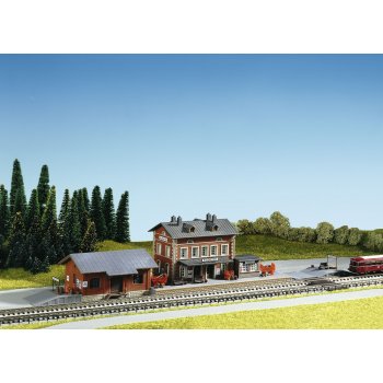 Bahnhof Rauenstein mit Güterschuppen