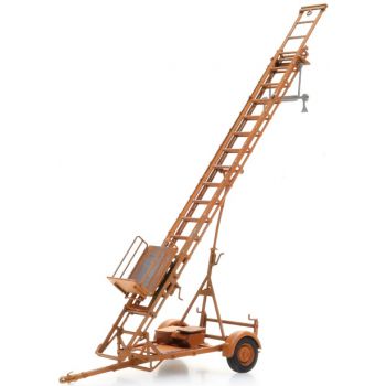 Dachdeckeraufzug / Dachziegellift