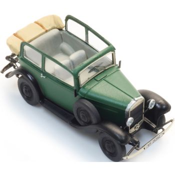 Opel 1.2l Dach offen, dunkelgrün