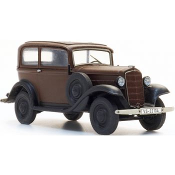 Opel P4 Limousine, braun