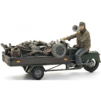 Lastenmoped, mit Fahrer, Schrotthändler