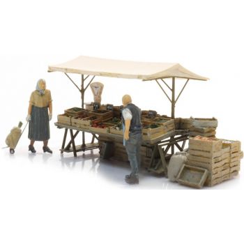 Marktstand mit Gemüse, mit 2 Figuren
