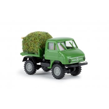 Unimog 411 mit Heuladung