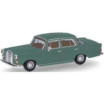 Mercedes-Benz 200 Heckflosse, moosgrün