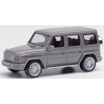 Mercedes-Benz G-Klasse mit AMG-Felgen, classicgrau
