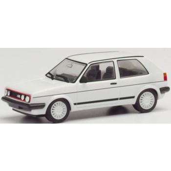 VW Golf II GTI mit Sportfelgen, weiß