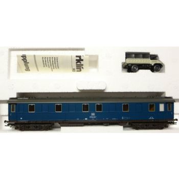 Wagenset Bauleitstelle, 4achsiger Personenwagen umgebaut als Bauwagen der DB, Büro-Zugleiterwagen, beiliegend Wiking Uniimog Pritsche/Plane der DB