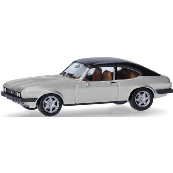 Ford Capri, stratossilber mit schwarzem Vinyldach