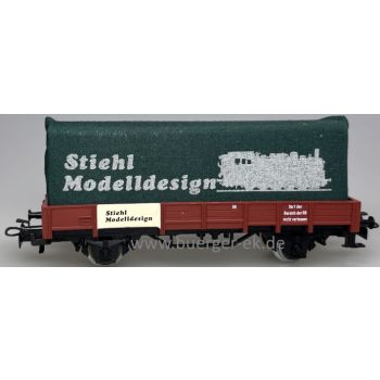 Stiehl Modelldesign mit dunkelgrüner Plane
