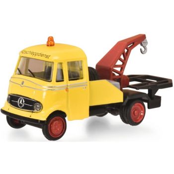 Mercedes-Benz L319 Abschleppwagen