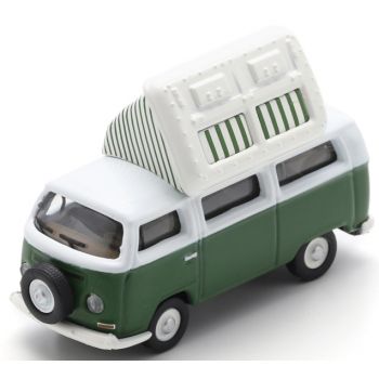 VW T2 Campingbus mit aufgestelltem Dach