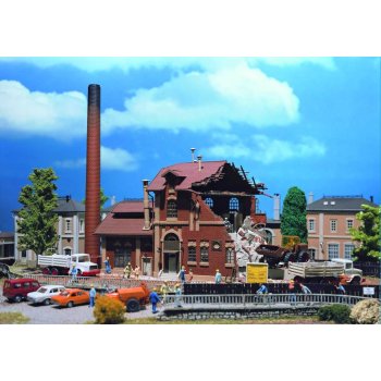 Brauerei im Abbruch, Bausatz