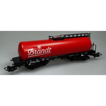 Brandt (Zwieback), 4achsiger Kesselwagen mit rotem Kessel