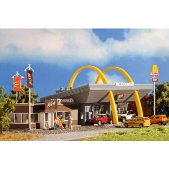 McDonald´s DRIVE IN - mit McCafe