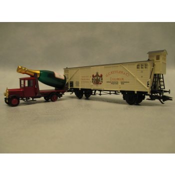 Märklin Museumswagen 2002, Kessler Sekt Esslingen, beiliegend Metallauto beladen mit Sektflasche