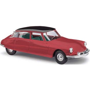 Citroen DS 19, Baujahr 1955, zweifarbig rot