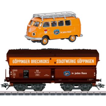Märklin Museumswagen HO 2022 Vierachsiger Selbstentladewagen Bauart OOtz41, Stadtwerke Göppingen Göppinger Brechkoks, mit VW T1 Stadtwerke Göppingen,