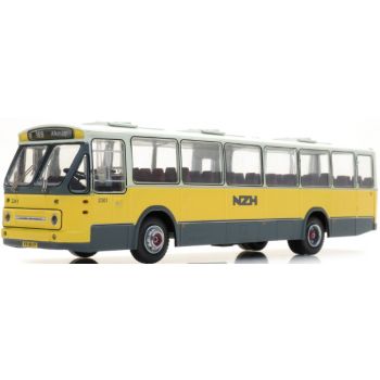 NZH 2301 Leyland, Omnibus, Ausstieg Mitte