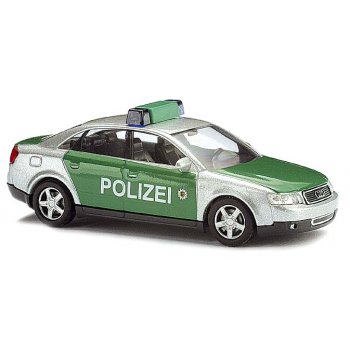 Audi A4 Limousine der POLIZEI Baden-Württemberg, silber/grün