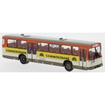 Mercedes-Benz O 307, Omnibus aus Frankfurt, Commerzbank Werbebeschriftung