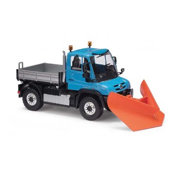 Mercedes-Benz Unimog U 430 mit Spitzpflug, Baujahr 2013