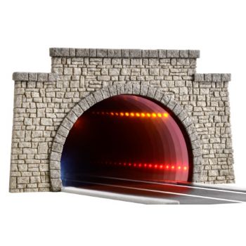 Straßentunnel mit LED Spiegeleffekt und Tiefenwirkung