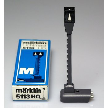 Lichtmast zu Entkupplungsgleis