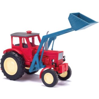 Belarus MTS-50, Frontlader Traktor mit Schaufel, Baujahr 1961