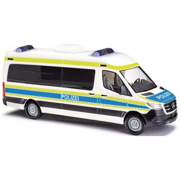 Mercedes-Benz Sprinter, Polizei Nordrhein-Westfalen, weiß mit blau/leuchtgelbem Design, Baujahr 2018