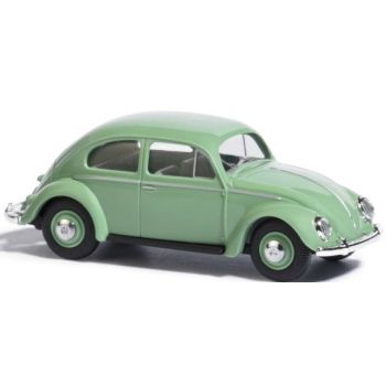 VW Käfer mit Brezelfenster, grün, Baujahr 1952