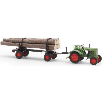 Fendt F 15 Dieselross Traktor mit Holzanhänger, Baujahr 1951