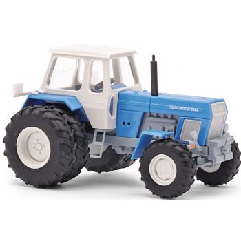 Traktor Fortschritt ZT 303 D mit Doppelbereifung, blau/weiß, Baujahr 1967