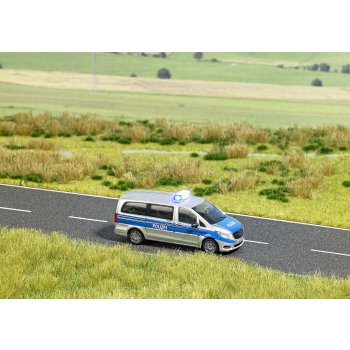 Mercedes-Benz V-Klasse Polizei, silber/blau, mit blinkendem Blaulichtbalken, Elektronik, anschlussfertig an 14-16 V Trafo Gleich- oder Wechselspannung