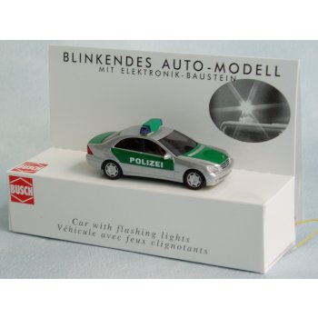 Mercedes-Benz C-Klasse der POLIZEI silber/grün, ELEKTRONIK, funktionsfähigem Blaulichtbalken