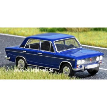 Lada 1500 mit beleuchteten Doppelscheinwerfern und Rückleuchten, Elektronik !