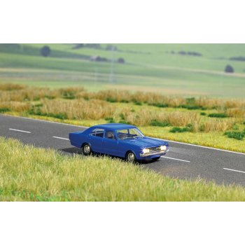 Opel Rekord C mit beleuchteten Frontscheinwerfern und Rückleuchten, anschlussfertig für 14-16 V Gleich- oder Wechselspannung